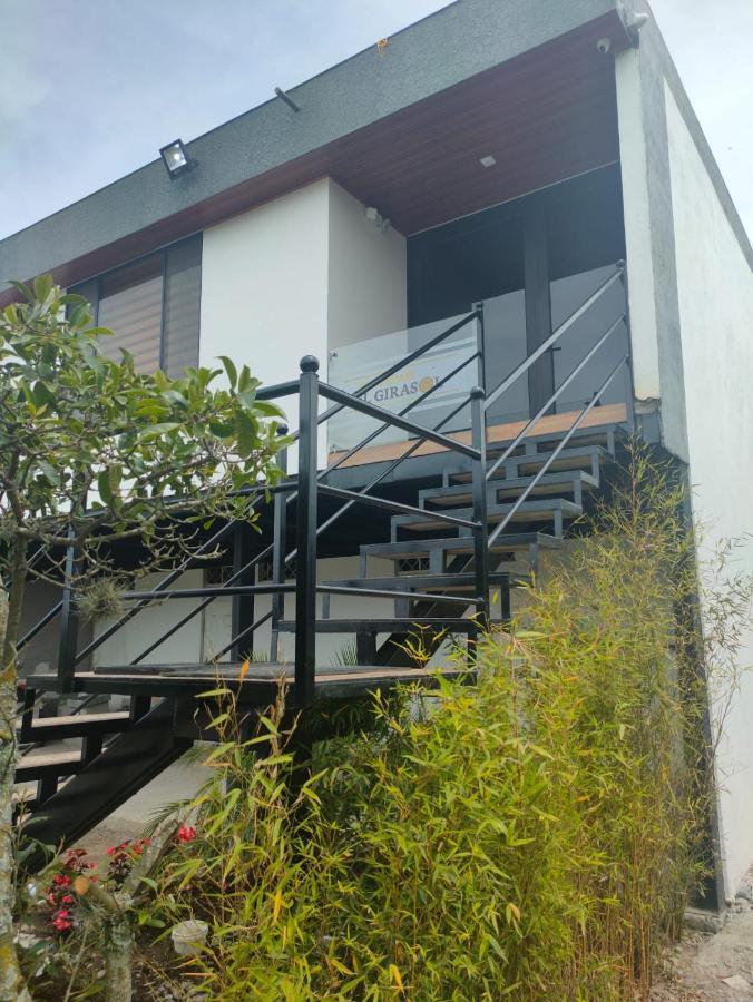 Hospedaje El Girasol Tababela Quito Eksteriør billede