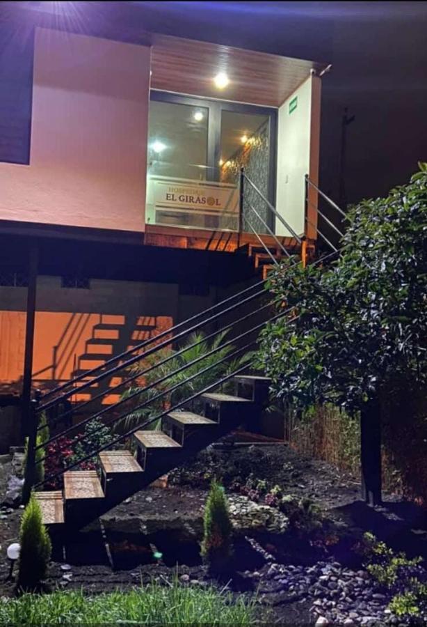 Hospedaje El Girasol Tababela Quito Eksteriør billede