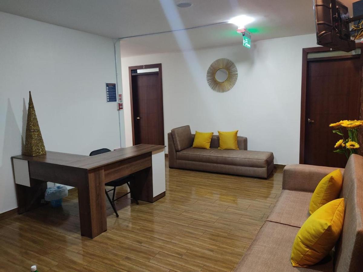 Hospedaje El Girasol Tababela Quito Eksteriør billede